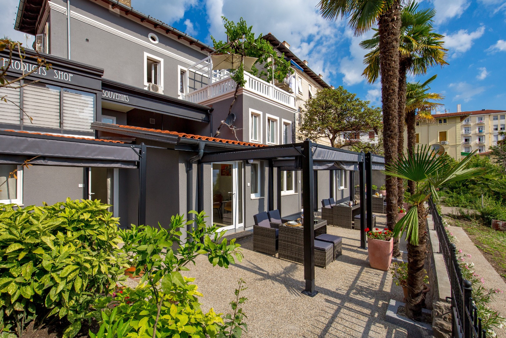 Accommodation near the sea - Enjoy the sunsets in Kvarner, Apartments Villa Clara in Lovran Lovran
